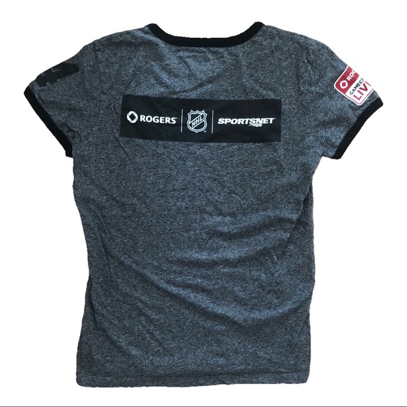 SOLD - salt and pepper roots athletics t-shirt - Picture 2 of 4